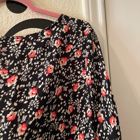 Pretty Little Things Plus Size Womens feminine floral dress with slits size 16 - Picture 13 of 14